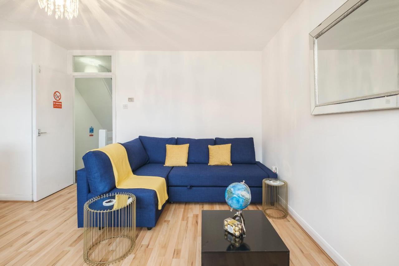 Spacious 3 Bed 1 Bath Hse W Guest Toilet W Parking Near Excel - E16 Londres Extérieur photo